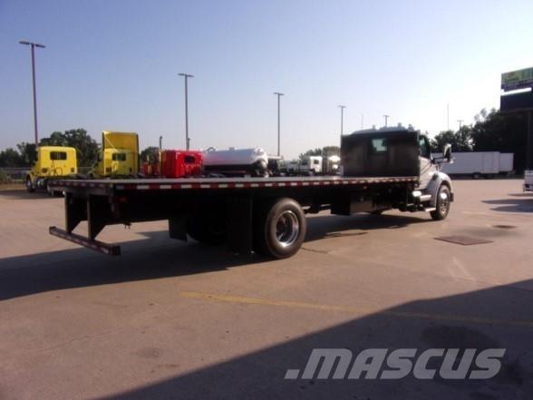 Peterbilt 537 Ciężarówki typu Platforma / Skrzynia