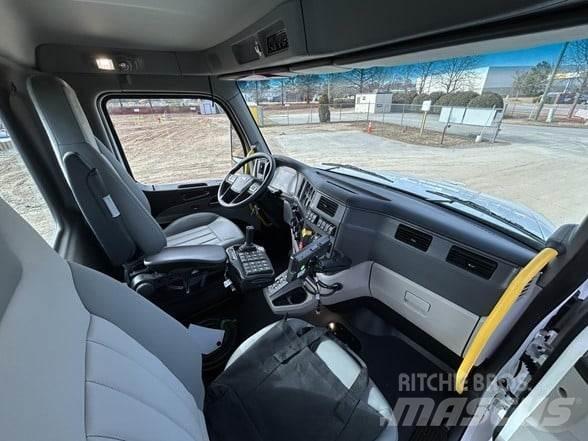 Peterbilt 567 Maszyny budowlane - Inne