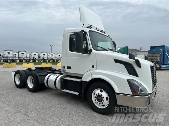 Volvo VNL42T300 Ciągniki siodłowe