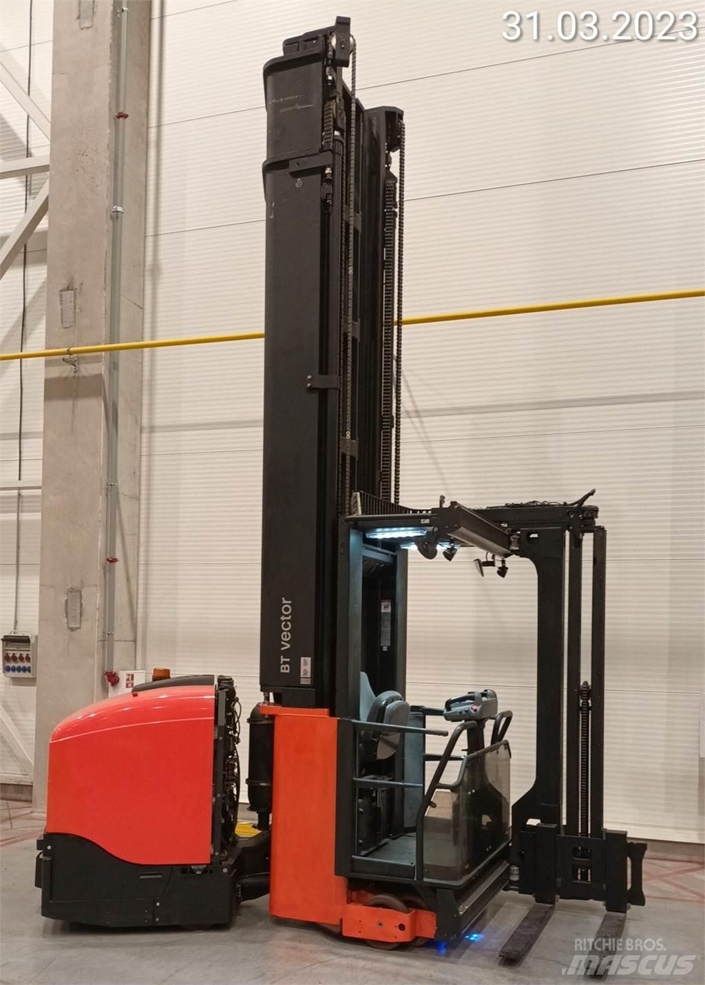 BT VCE150A Wózki widłowe do wąskich korytarzy