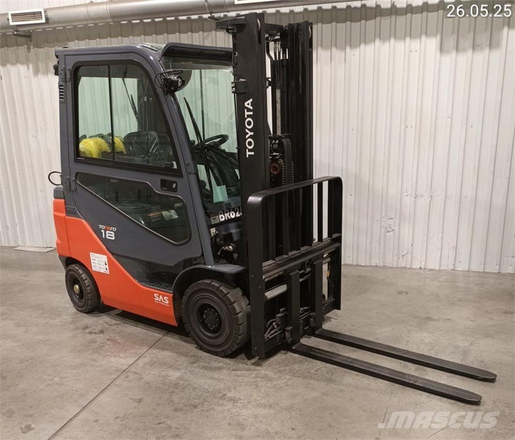 Toyota 02-8FGF18 Wózki LPG