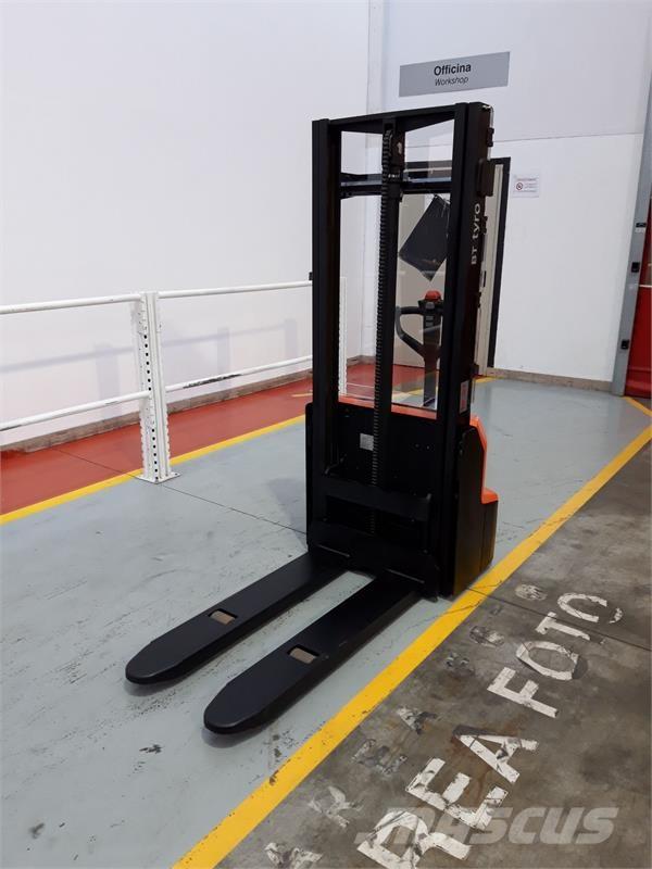 BT SHE100 Wózki paletowe ręczne.