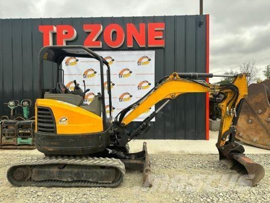 Bobcat E26 Canopy Minikoparki