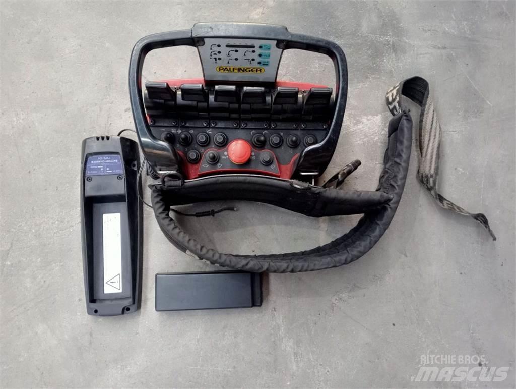 Palfinger PK 23002 Żurawie