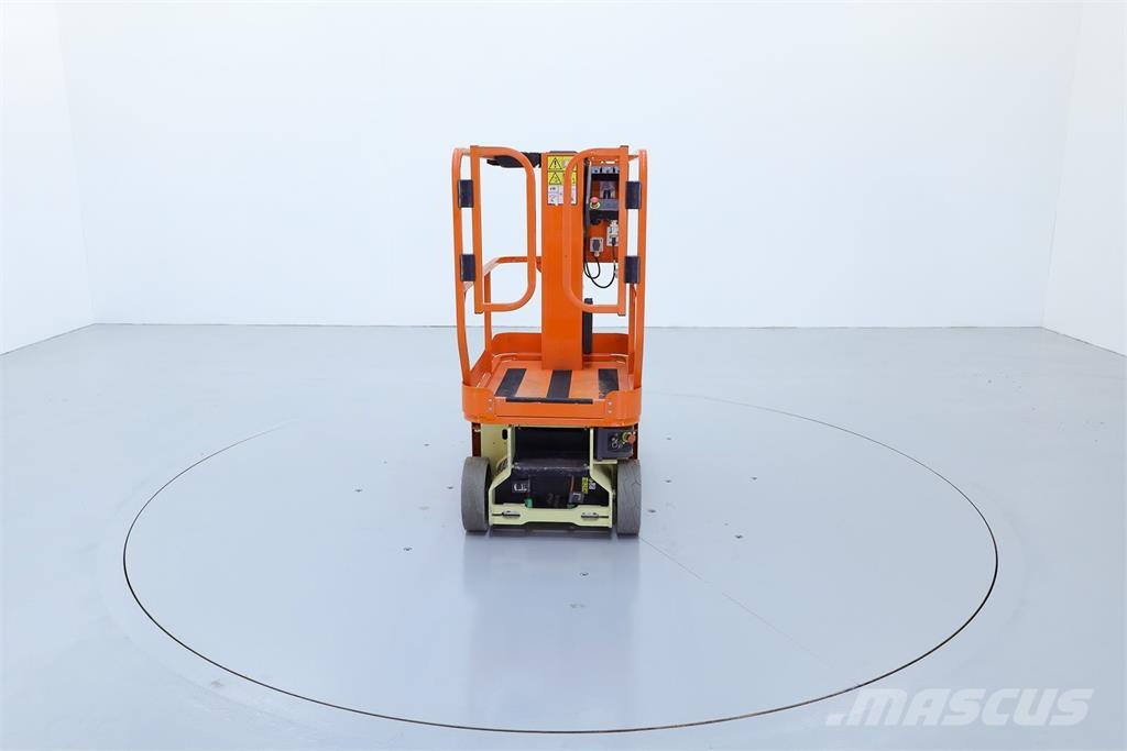 JLG 1230ES Podnośniki masztowe