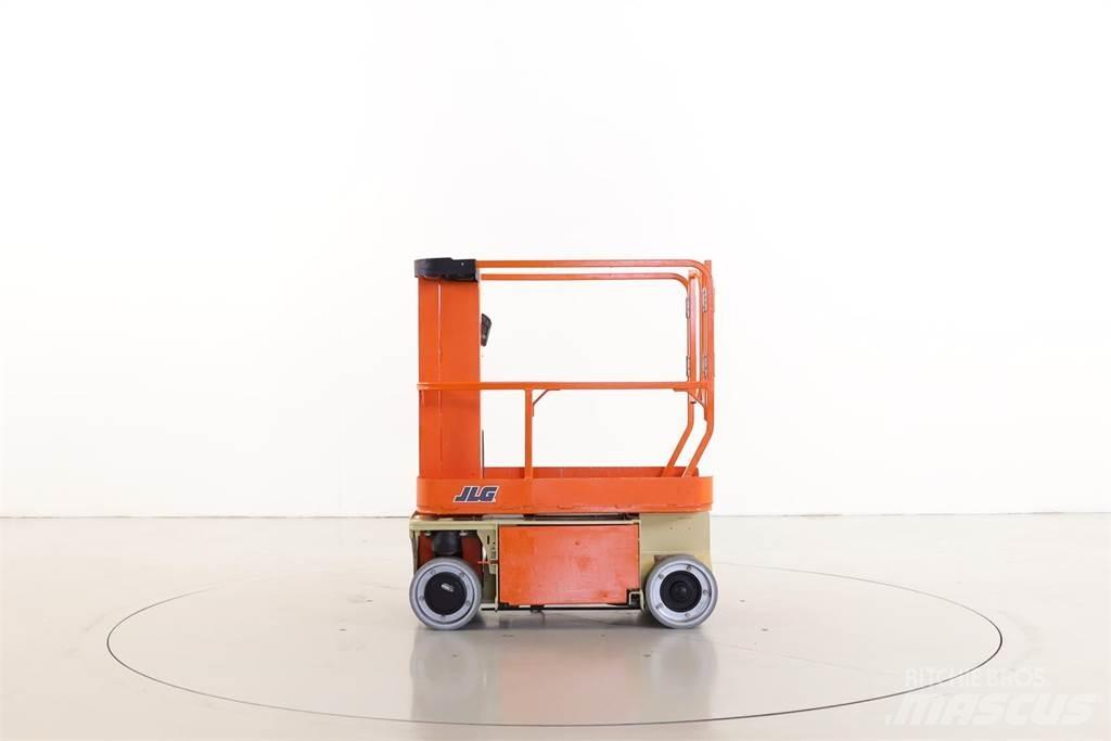 JLG 1230ES Podnośniki masztowe