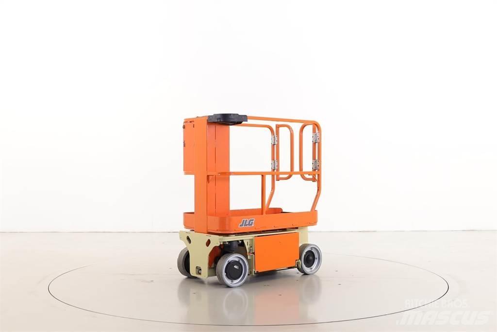 JLG 1230ES Podnośniki masztowe