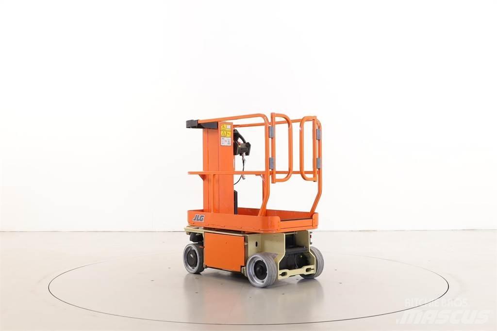 JLG 1230ES Podnośniki masztowe