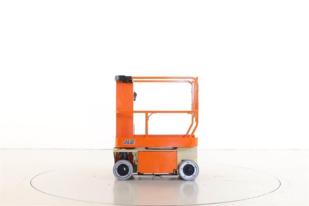 JLG 1230ES Podnośniki masztowe