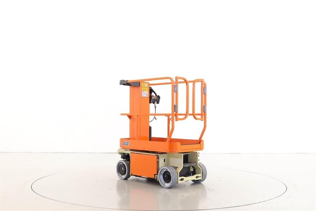 JLG 1230ES Podnośniki masztowe