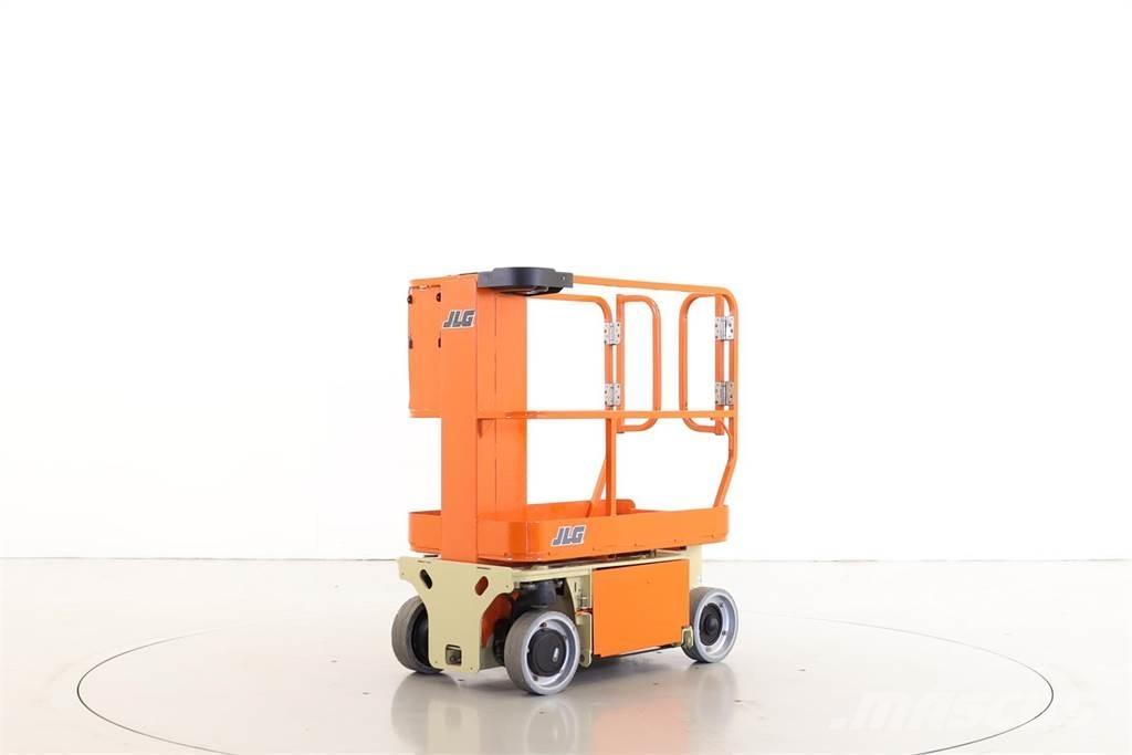 JLG 1230ES Podnośniki masztowe