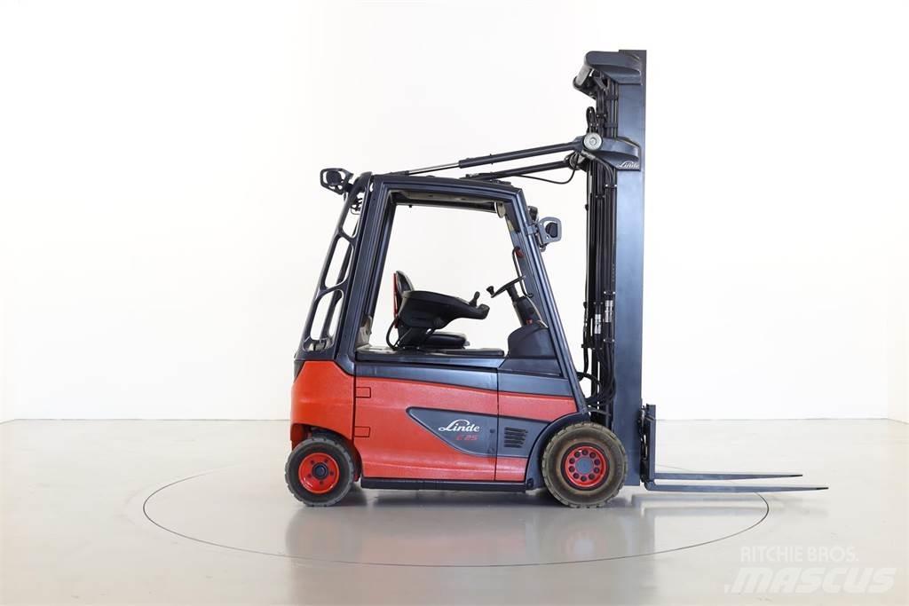 Linde E25-01 387 Wózki elektryczne