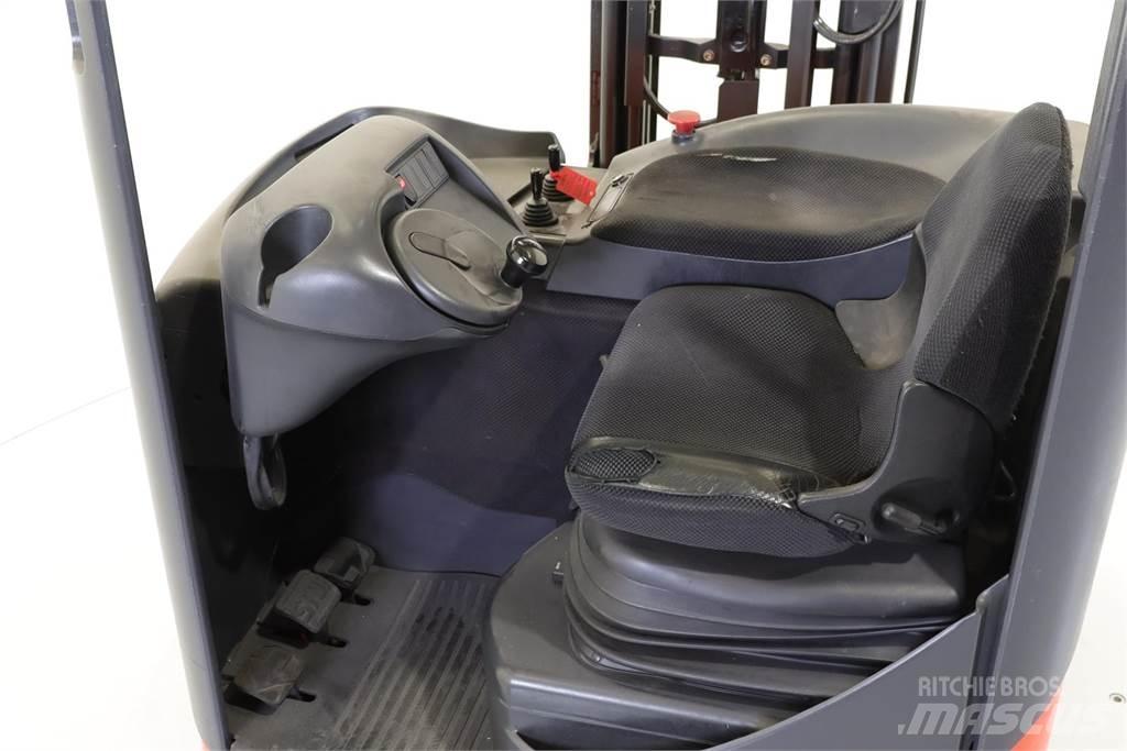 Linde R10CS Wózki widłowe wysokiego składowania