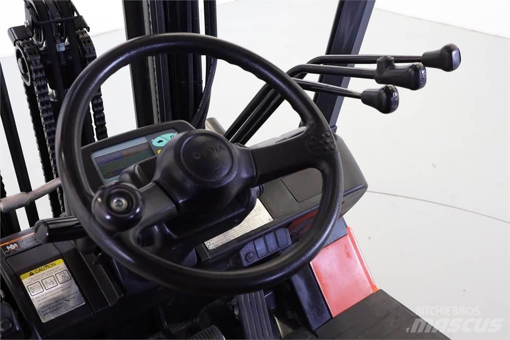 Toyota 7FB25 Wózki elektryczne