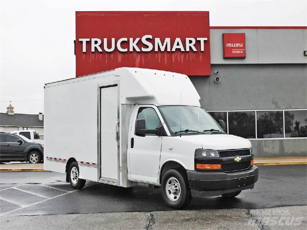 Chevrolet 3500 Busy / Vany