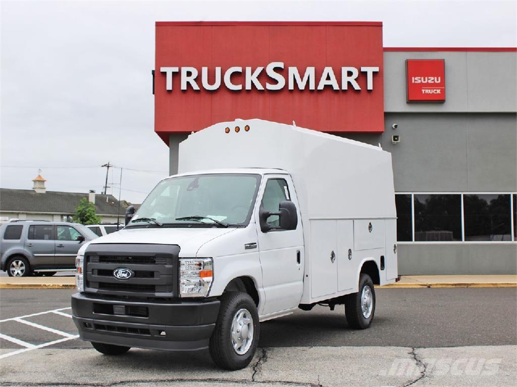 Ford E350 Pojazdy komunalne