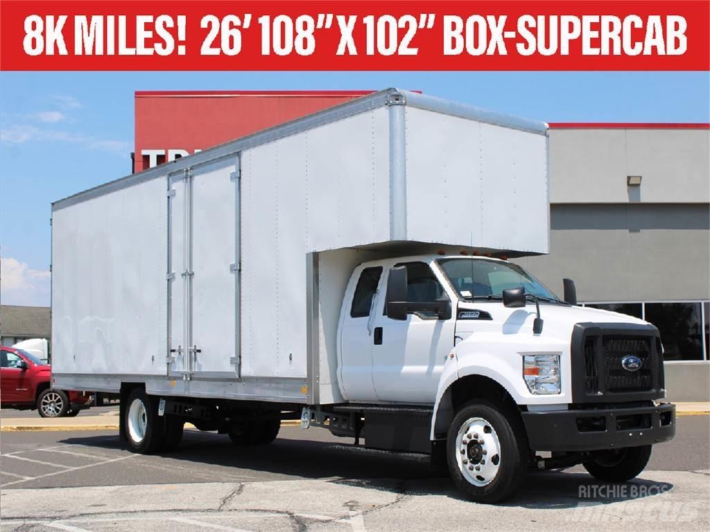 Ford F-650 Samochody ciężarowe ze skrzynią zamkniętą