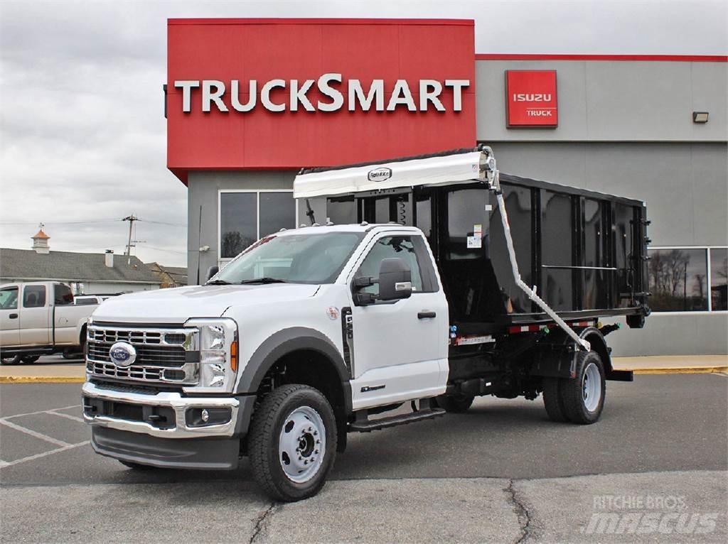 Ford F550 Ciężarówki z wymienną zabudową