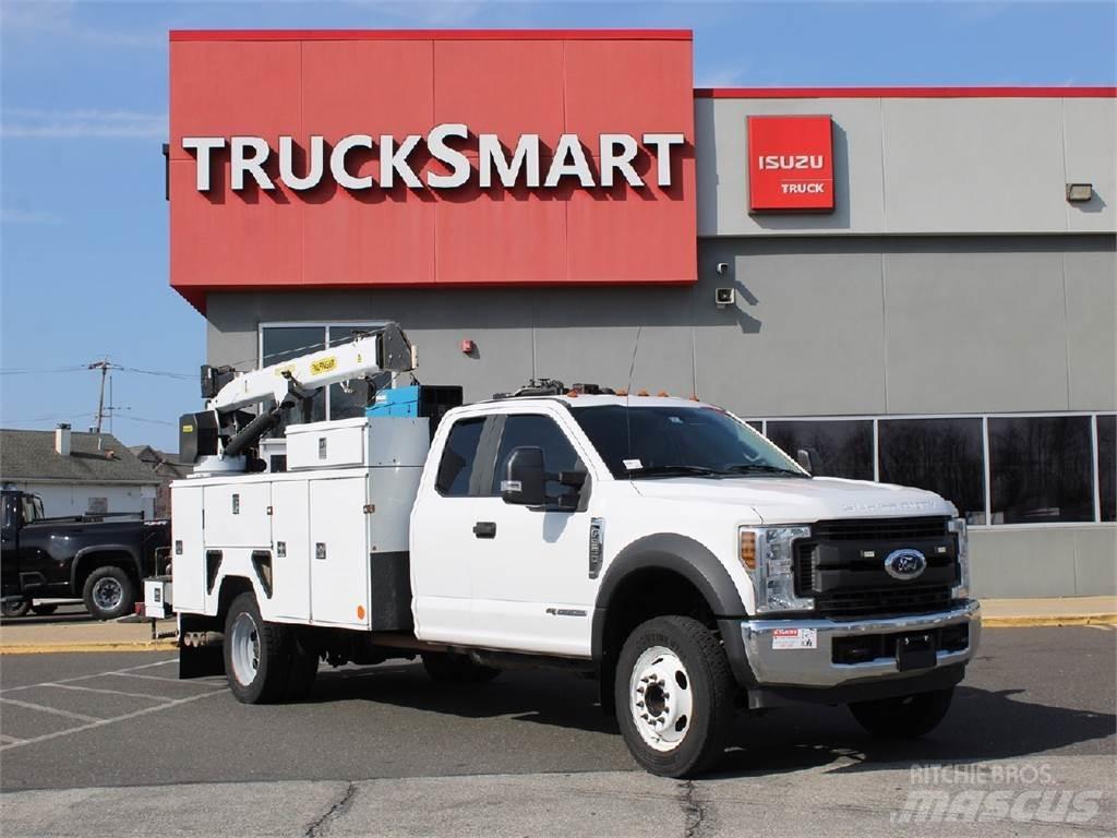 Ford F550 Samochody ratownicze pomocy drogowej