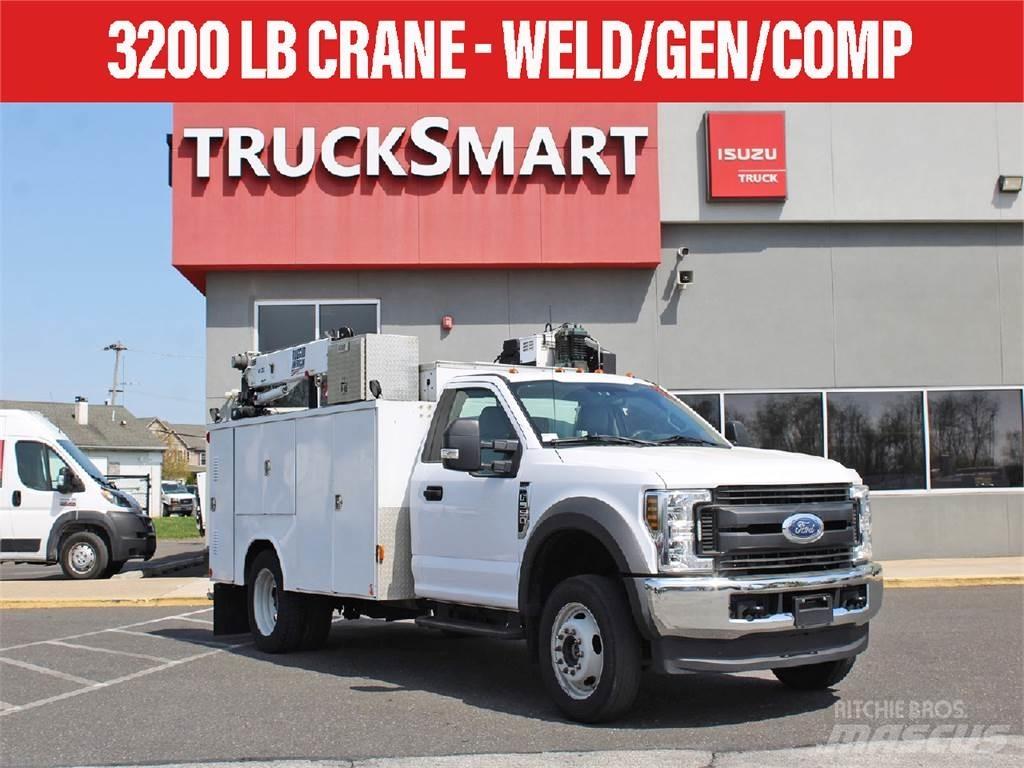 Ford F550 Samochody ratownicze pomocy drogowej