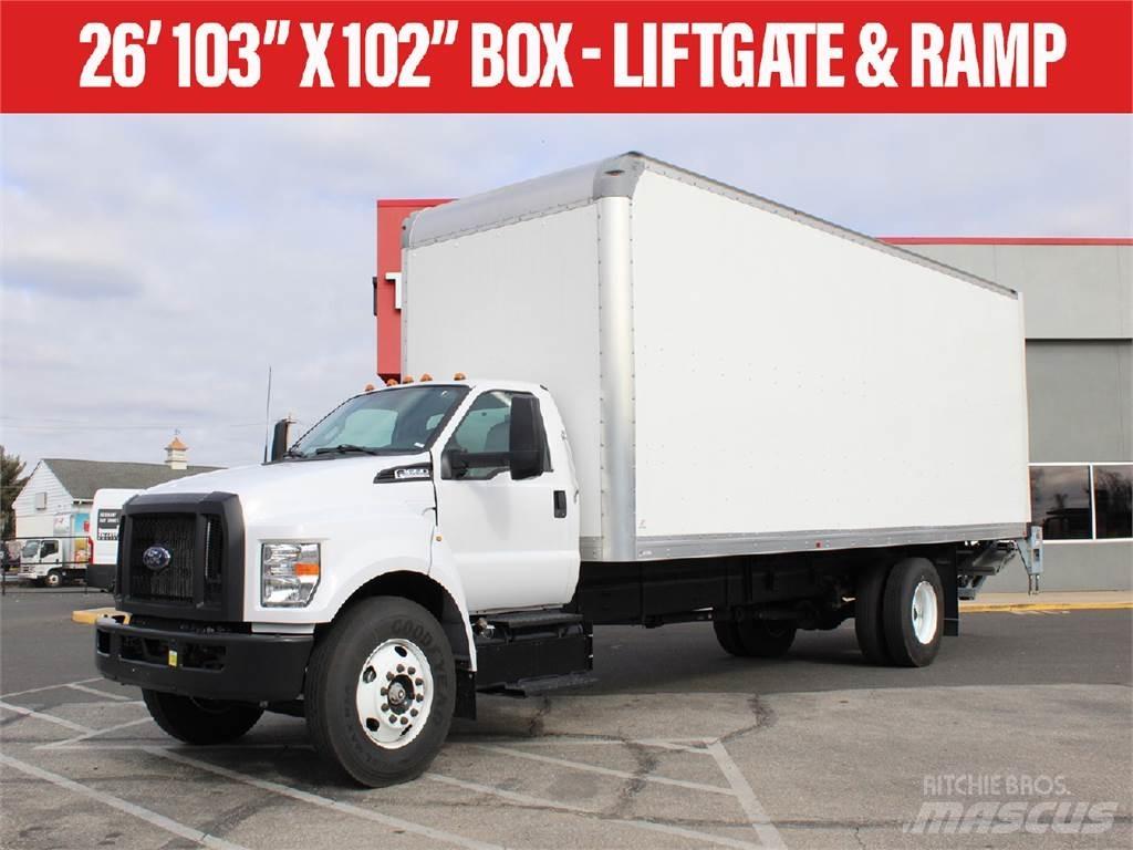 Ford F650 Samochody ciężarowe ze skrzynią zamkniętą