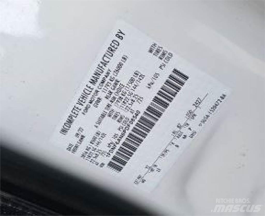 Ford F650 Samochody ciężarowe ze skrzynią zamkniętą