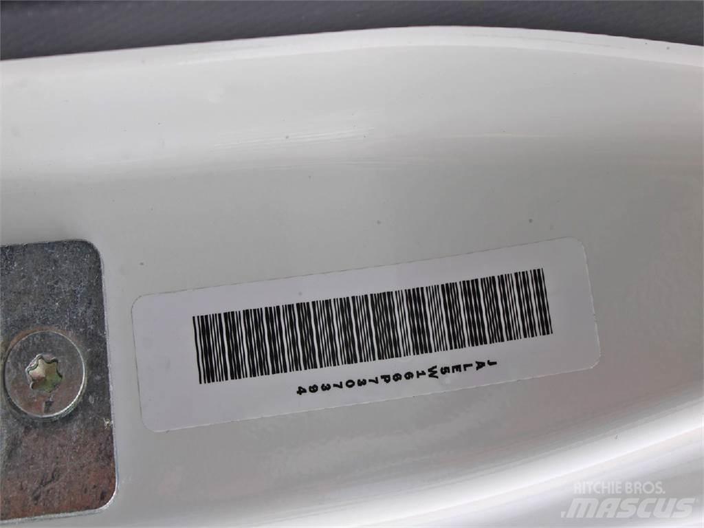 Isuzu NRR Samochody ciężarowe ze skrzynią zamkniętą