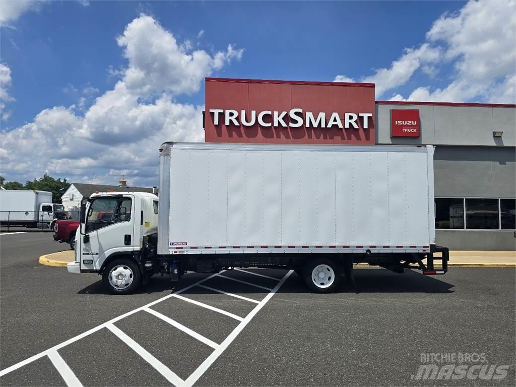 Isuzu NRR Samochody ciężarowe ze skrzynią zamkniętą