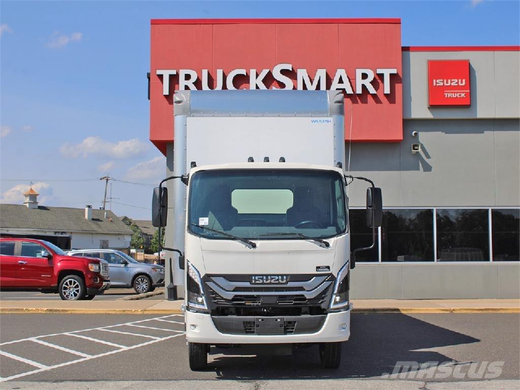 Isuzu NRR Samochody ciężarowe ze skrzynią zamkniętą