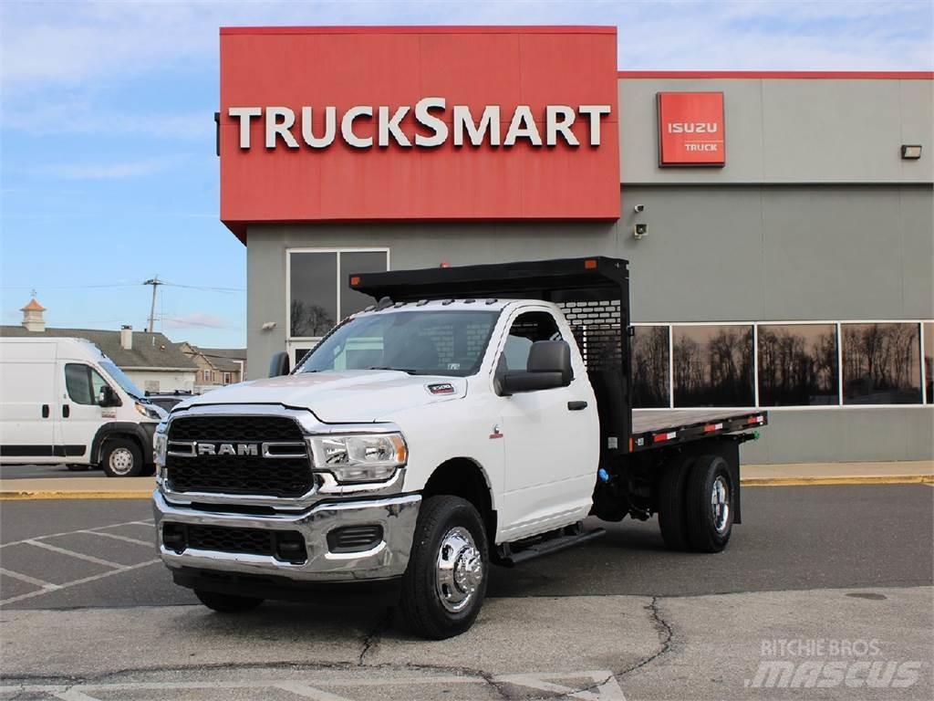 RAM 3500 Ciężarówki typu Platforma / Skrzynia