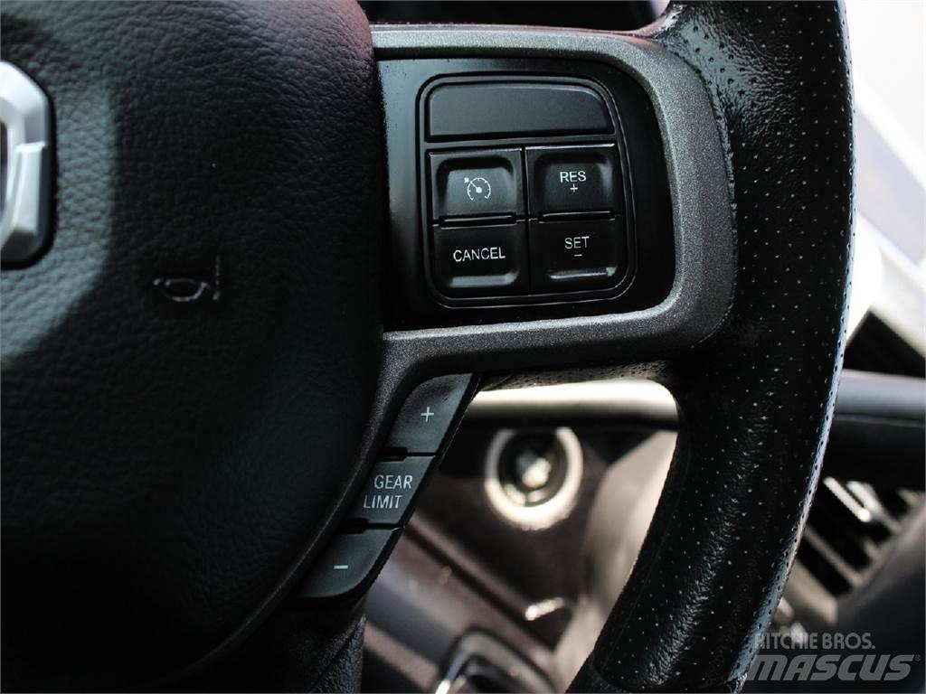 RAM 5500 Samochody ratownicze pomocy drogowej