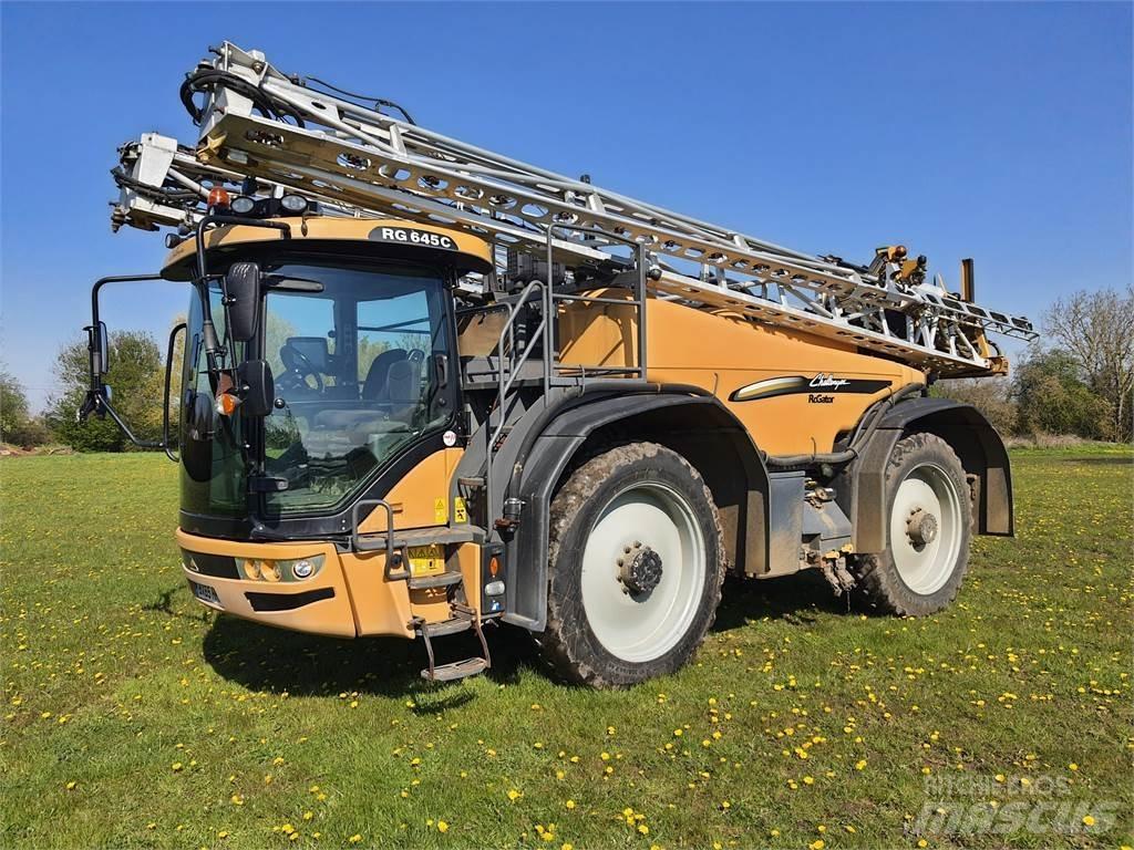 Challenger RG645C Opryskiwacze zaczepiane