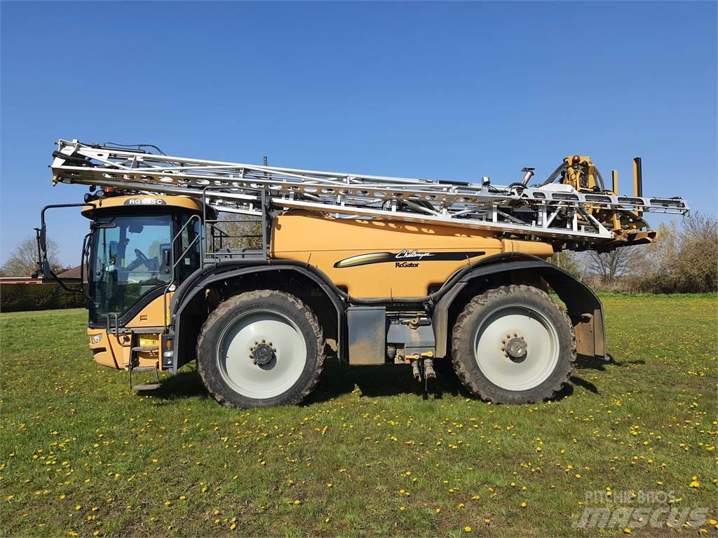 Challenger RG645C Opryskiwacze zaczepiane