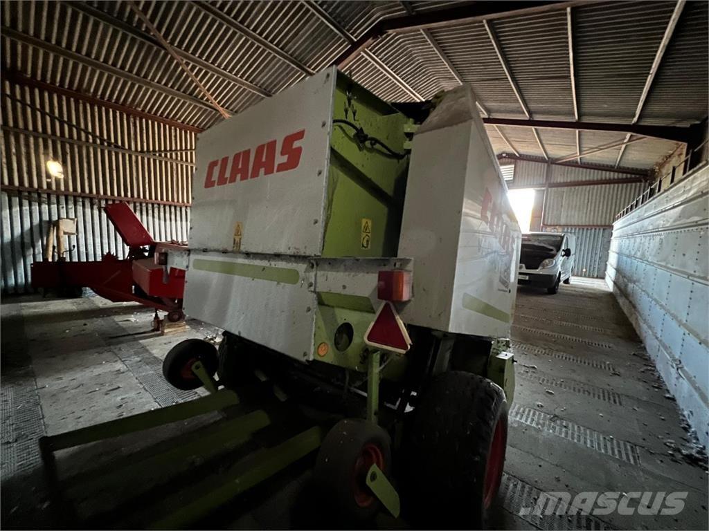 CLAAS VARIANT 260 Prasy kostkujące