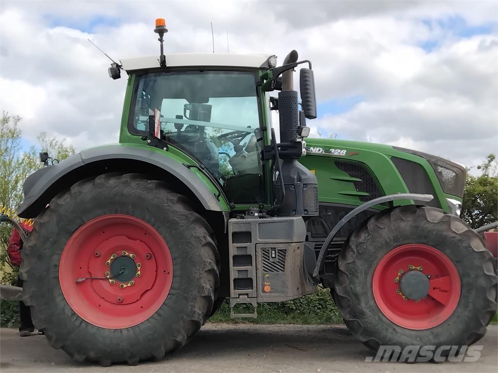 Fendt 828 VARIO Ciągniki rolnicze
