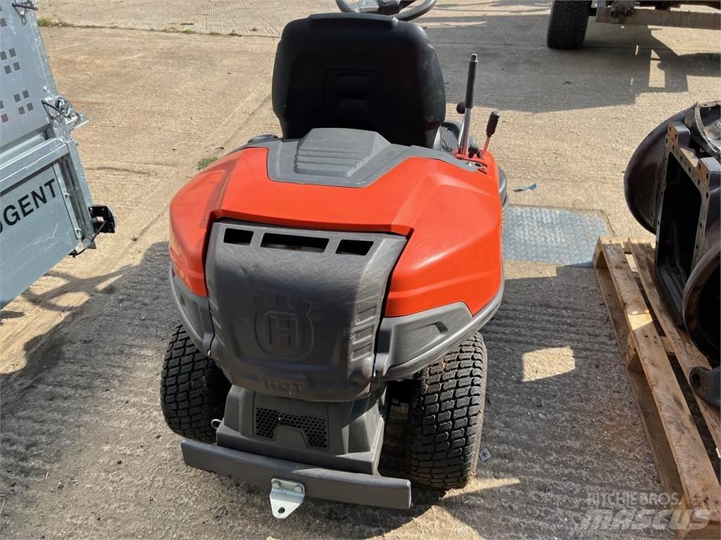 Husqvarna R216 Kosiarki