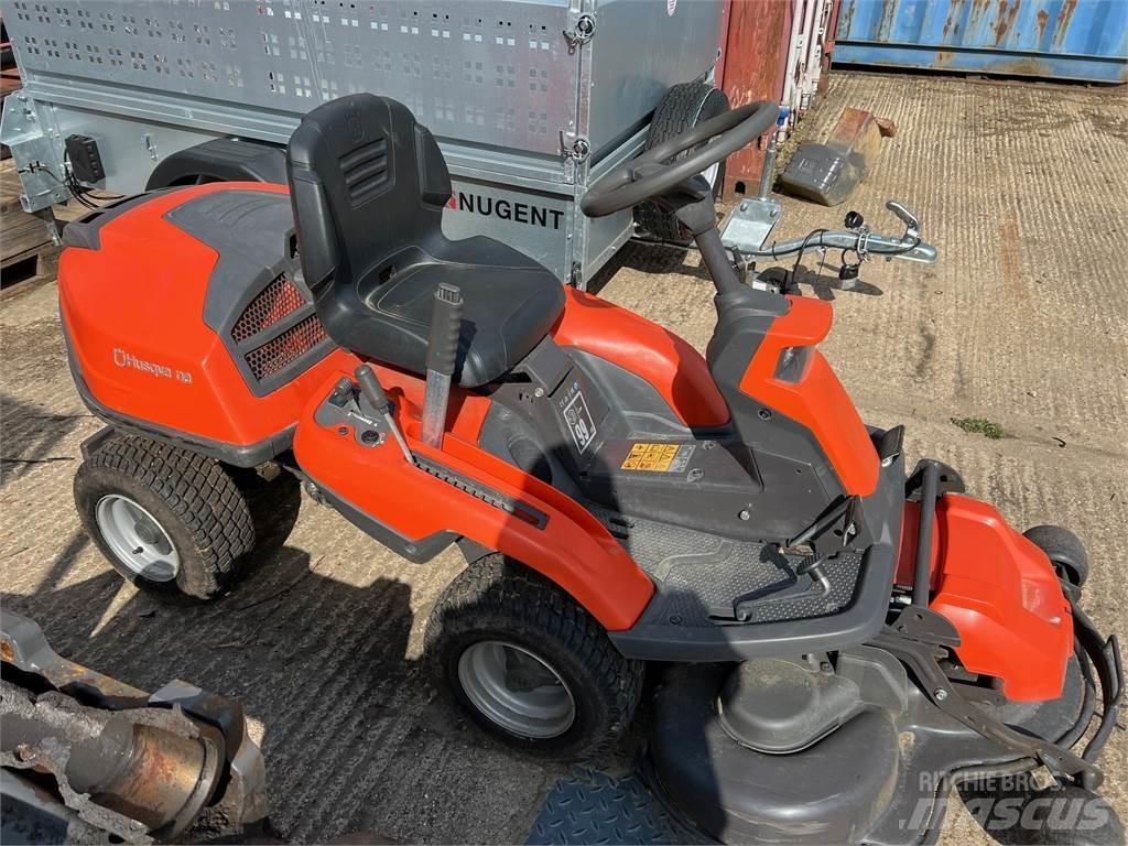 Husqvarna R216 Kosiarki