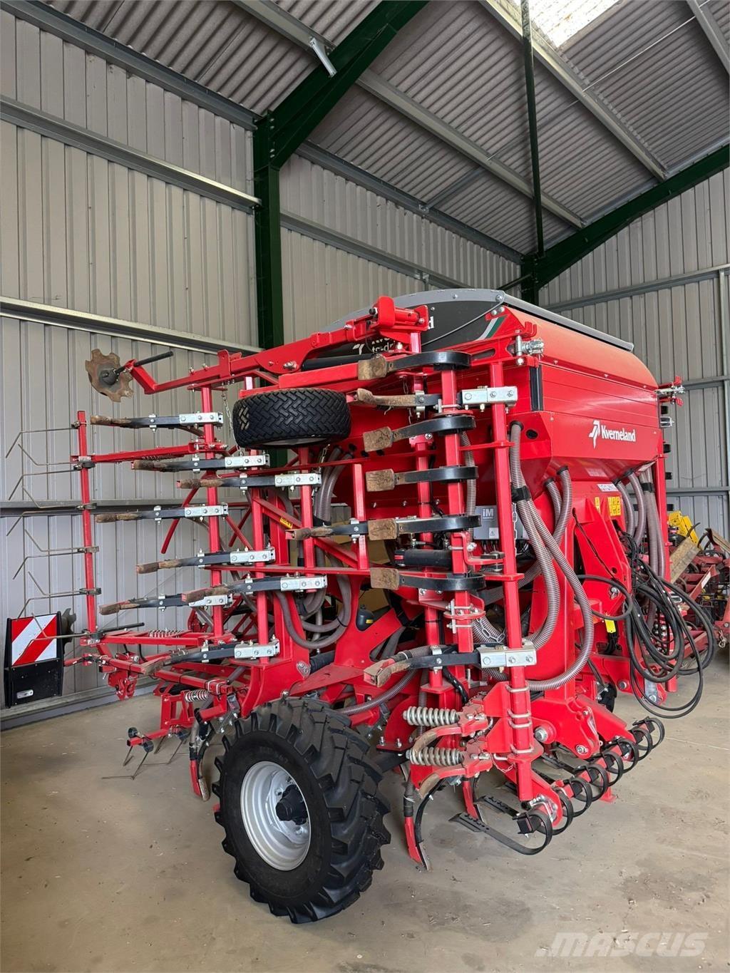 Kverneland 4.8M Maszyny rolnicze - Inne