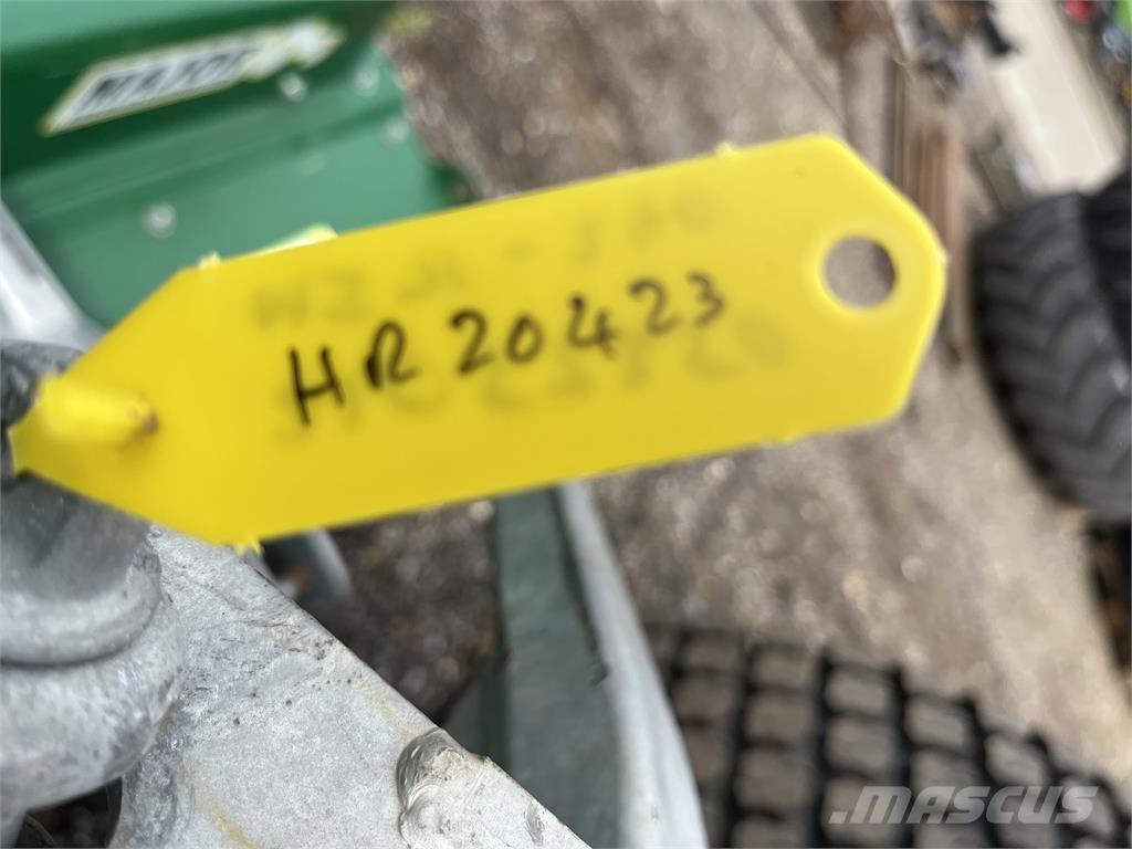Major MJ71-240 Kosiarki