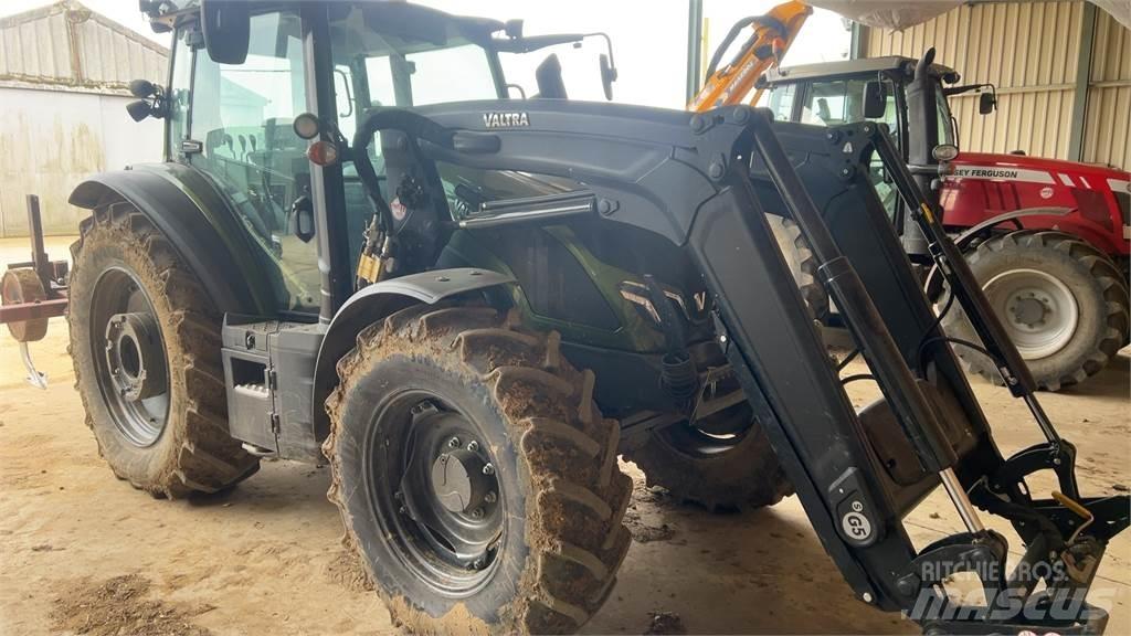 Valtra G135A Ciągniki rolnicze