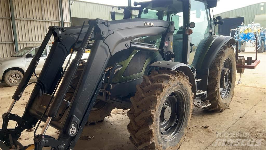Valtra G135A Ciągniki rolnicze