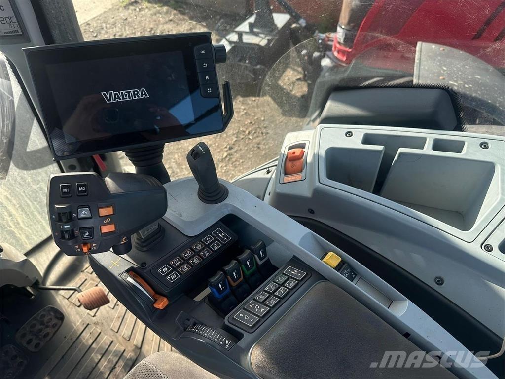 Valtra T234D Ciągniki rolnicze