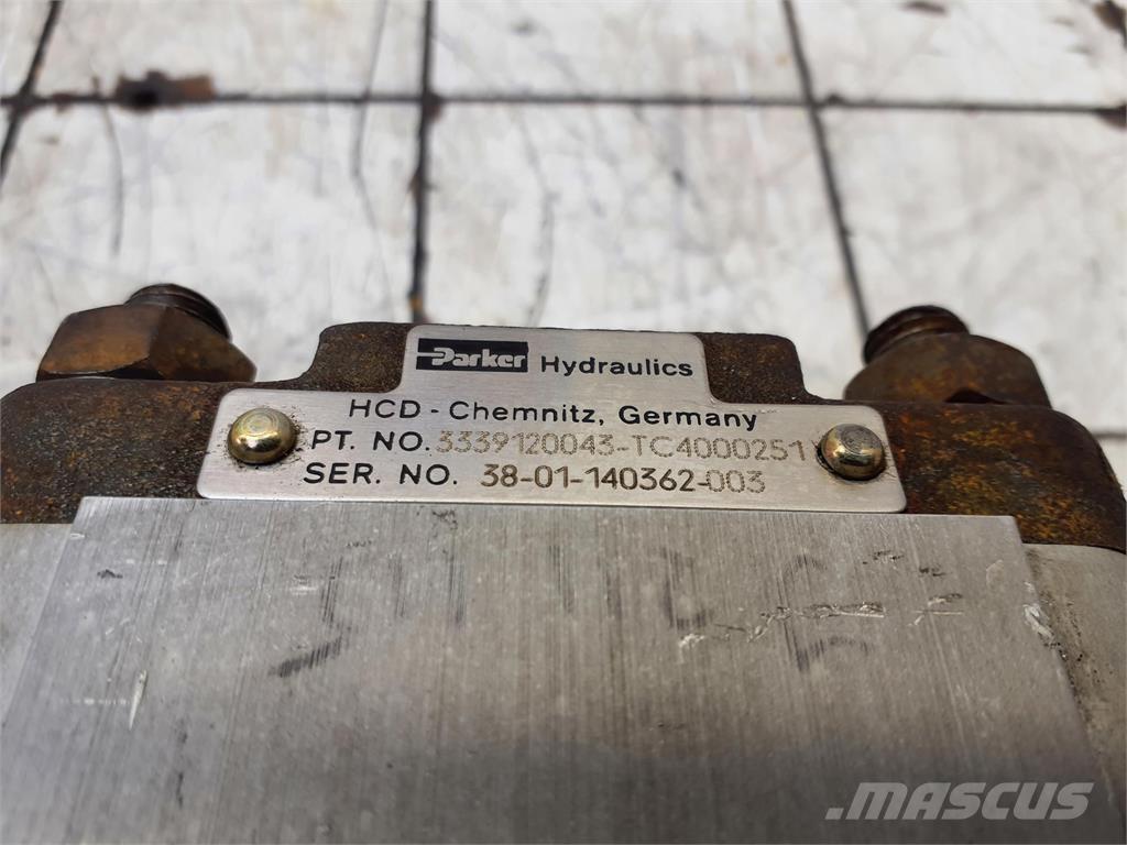  CT2 Dual gear pump Części do dźwigów oraz wyposażenie