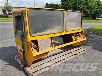 Faun KF lower cabin Kabiny i wnętrze