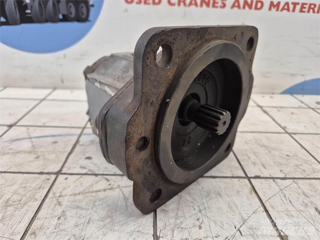  Gear pump Części do dźwigów oraz wyposażenie