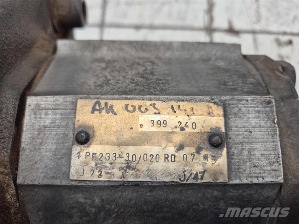  Gear pump Części do dźwigów oraz wyposażenie