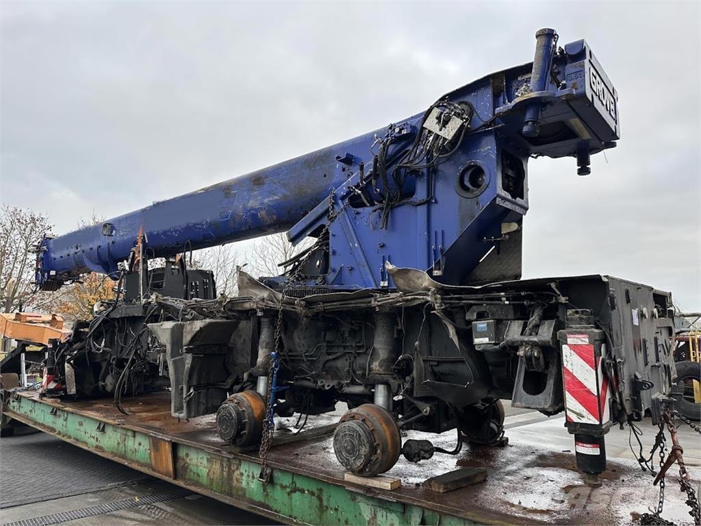 Grove GMK 4090 Żurawie szosowo-terenowe