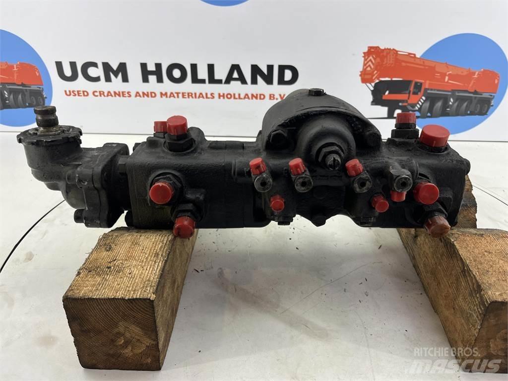  Steering box 210bar Części do dźwigów oraz wyposażenie