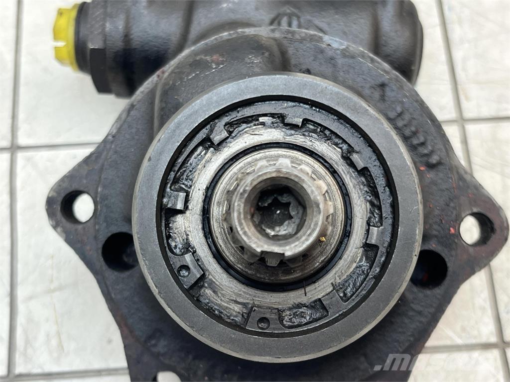 ZF steering pump Części do dźwigów oraz wyposażenie