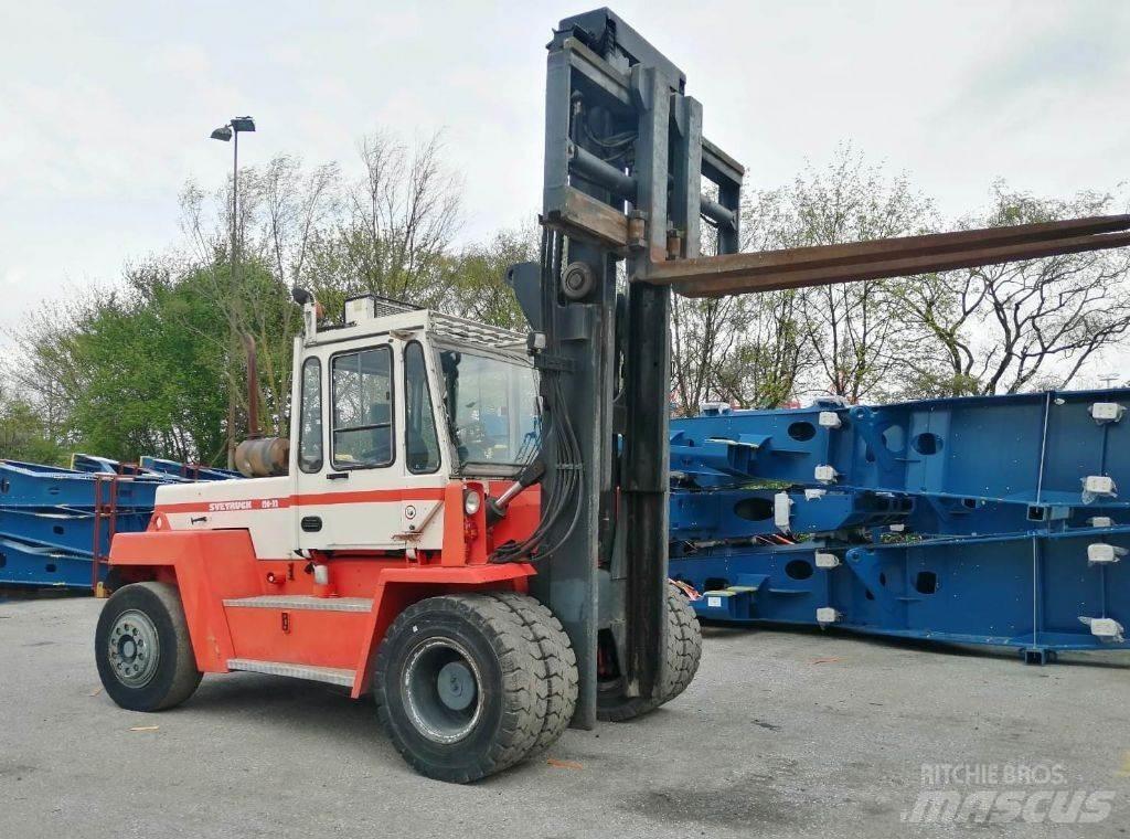 Svetruck 13,6-120-32 Wózki Diesla